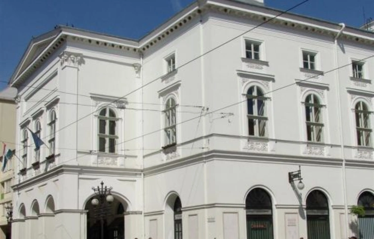A színház szerepéről, feladatáról
