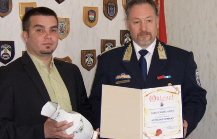 Rendőri elismerés kollégánknak