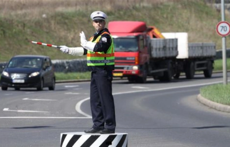 Versenyen a megye rendőrei
