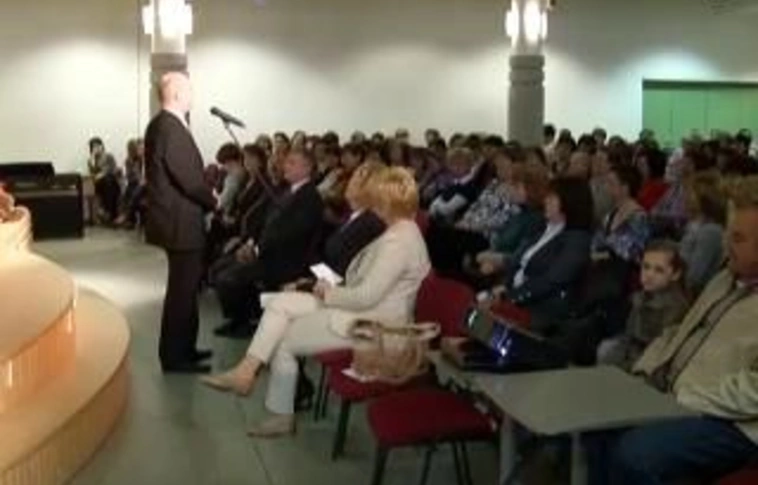 „Szeretetünk ereje a nevelésben”