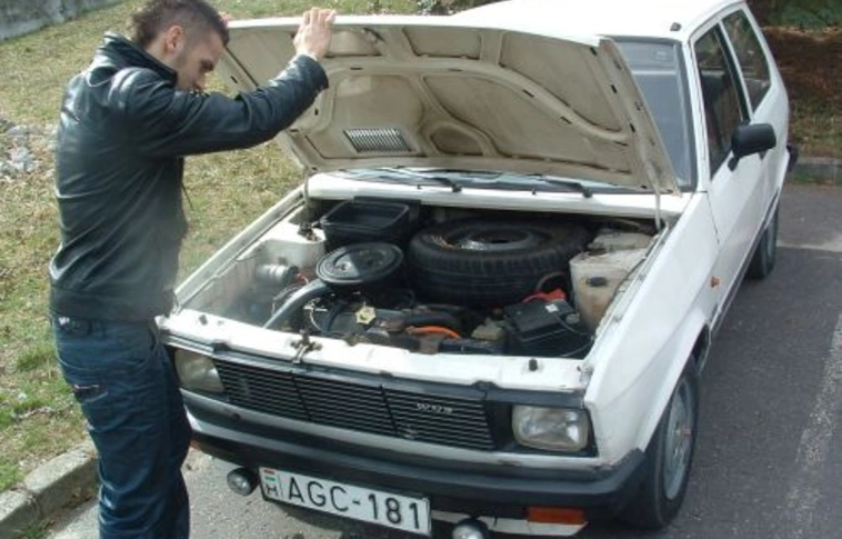 Jugoszláv emlék, vagy Die Hard-verda?