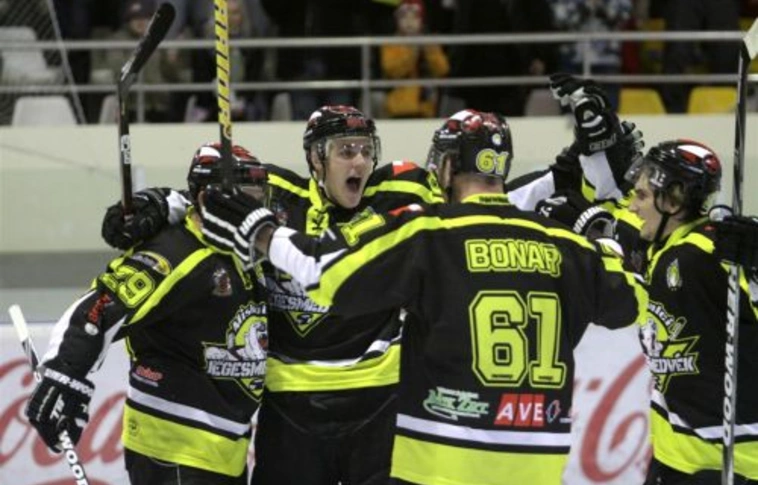Az első playoff-győzelem kipipálva