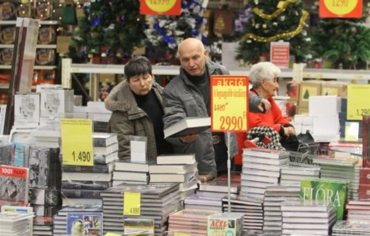 Cora helyett Auchan lesz