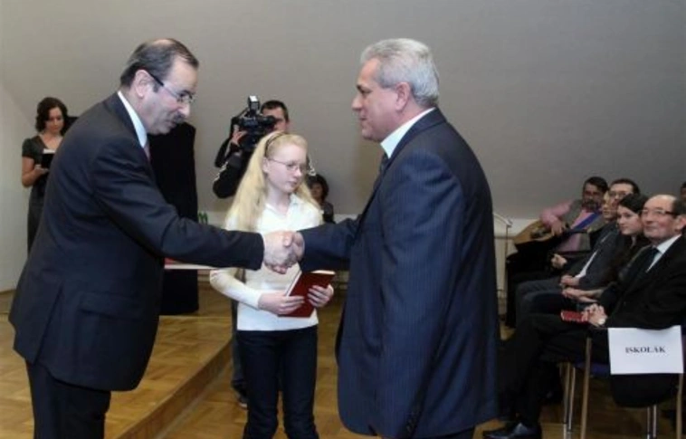 Kormányhivatali karácsony