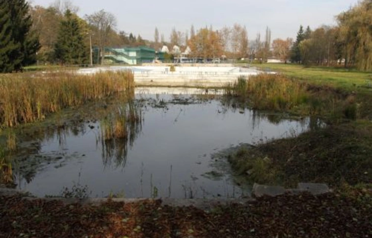 Újra a közgyűlés előtt a tapolcai strand ügye