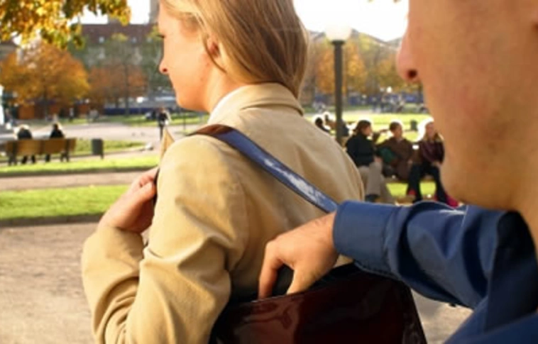 Nőket támadtak meg az ékszereikért, Miskolcon
