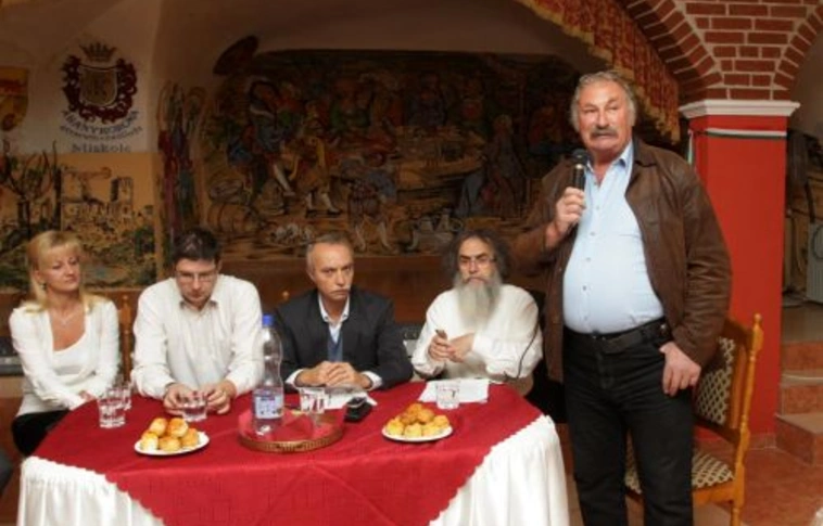 Nagy-Avas, nagy probléma, hosszú távú tervek