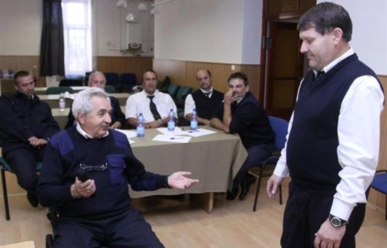 Udvariasabbak lesznek a járművezetők