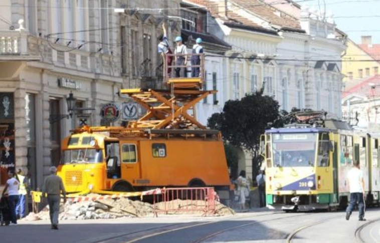 Gázrobbanás: küzdenek a sérültek életéért, vizsgálják a baleset körülményeit
