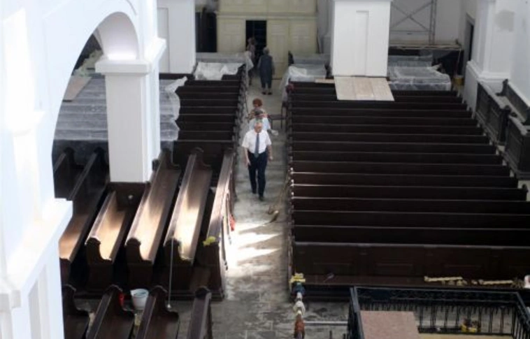 Ünnepi istentisztelet a megújult Kakas-templomban