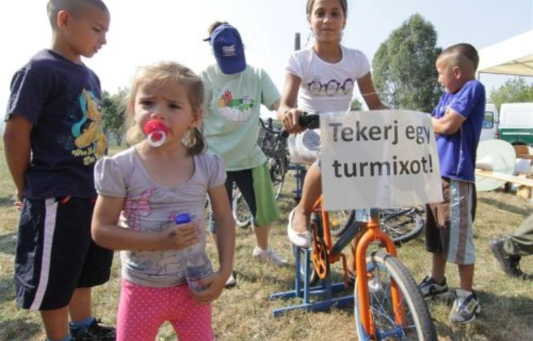 Kerékpáros turmixtól az aszfaltrajzig