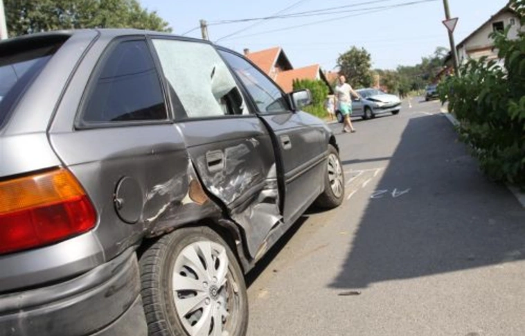 Elmaradt az elsőbbségadás, össze is ütköztek