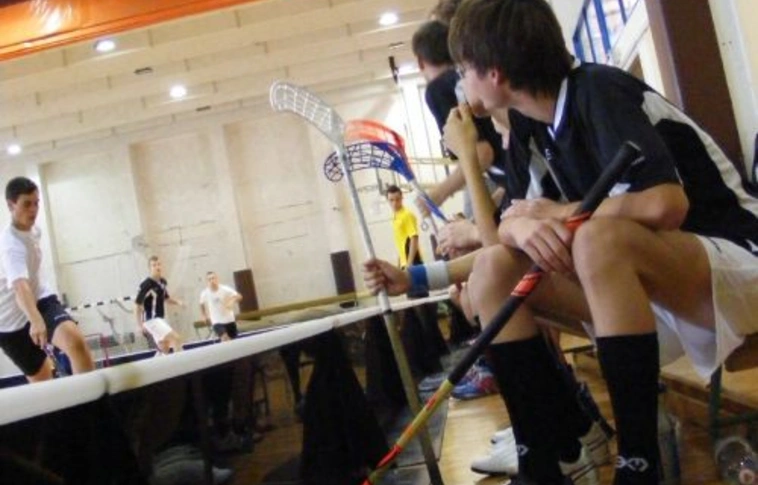 Indul a floorballszezon