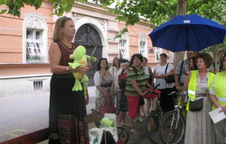 Nem demonstráltak – gyülekeztek