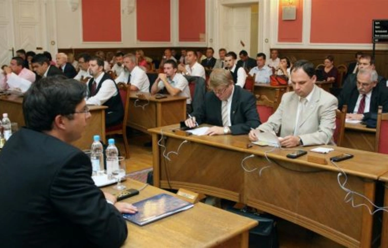 Rendkívüli közgyűlés: a villamosokról is döntöttek