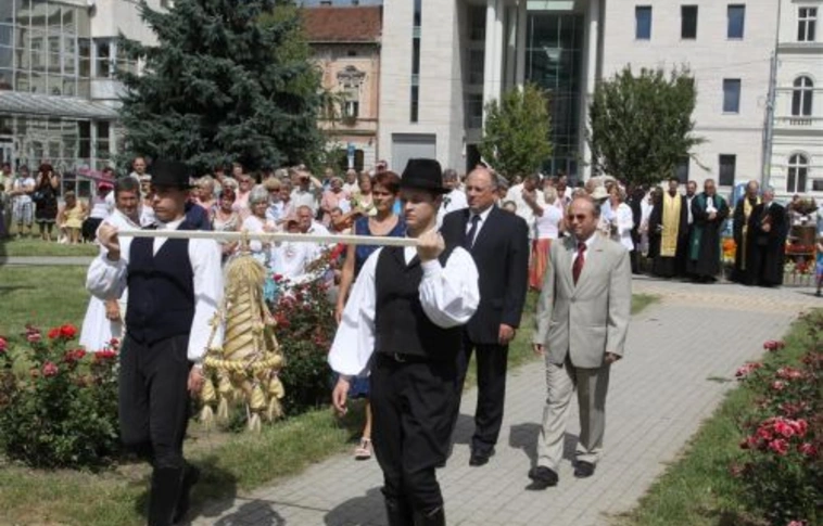Városi ünnepség a Szent István téren (Videókkal!)