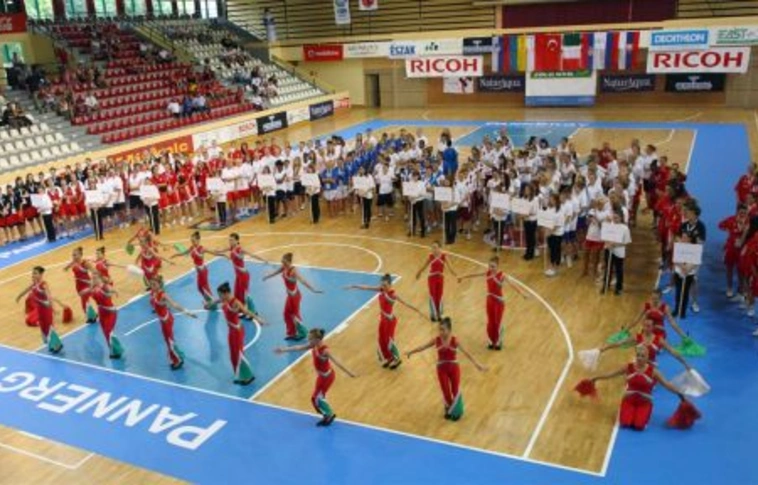 Kikaptak a magyarok