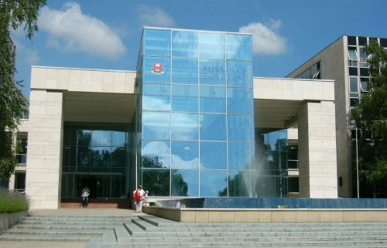 Hiányterületekre képeznek egészségügyi szakembereket