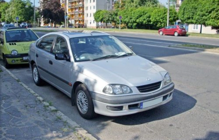 Luxus, külföldi rendszámmal