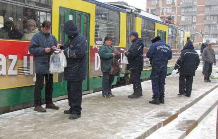 Jogellenesen fogják le a miskolci ellenőrök a bliccelőket?
