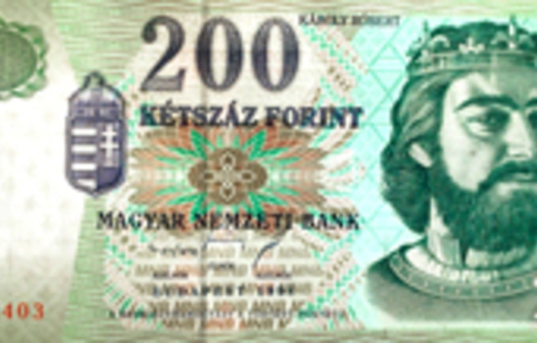 Erősödött estére a forint az euróhoz képest
