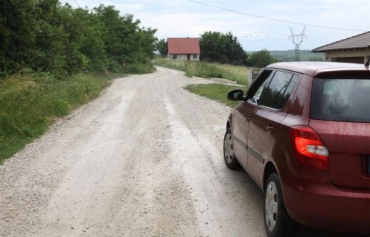 Jobb úton a hétvégi telkekre
