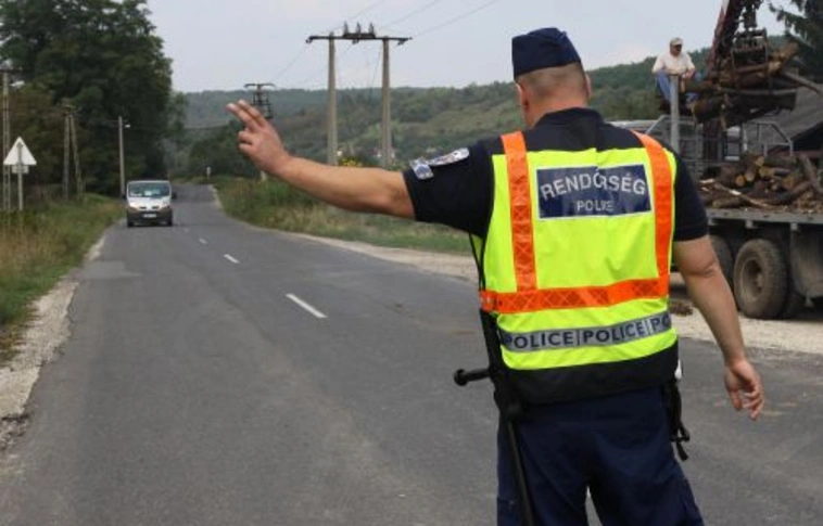 Megcsinálják a parasznyai utat