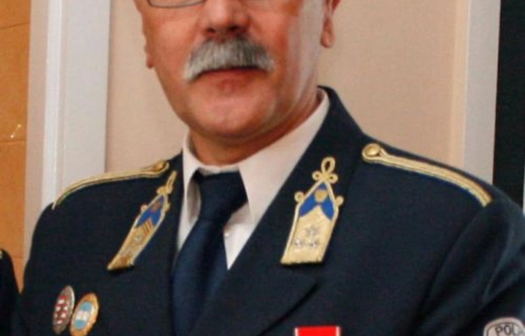 Távozik posztjáról Pásztor Albert