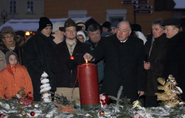 Az utolsó gyertya is ég