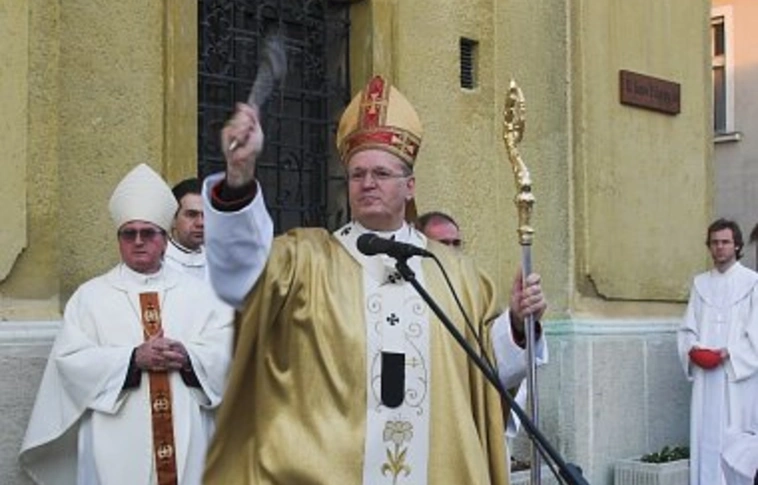 Az emberek segítőkészségét is méltatta Erdő Péter