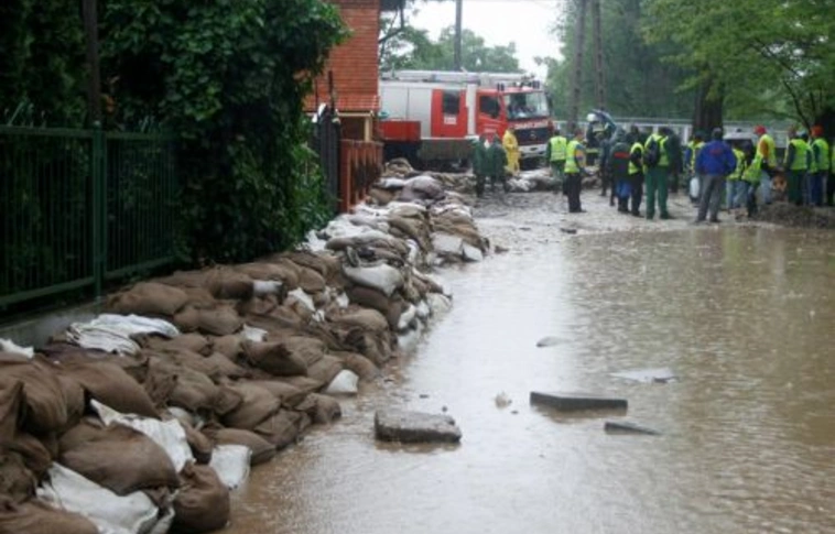 Ismét előkerültek a homokzsákok (frissítve, videókkal!)