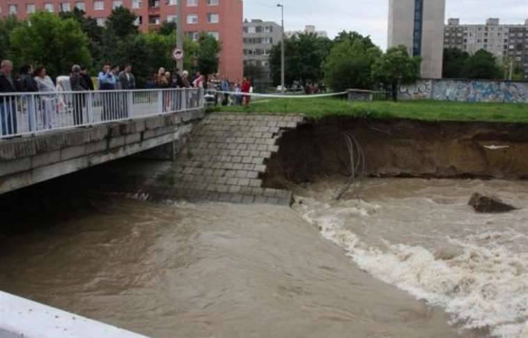 Stagnál a folyók, patakok vízszintje