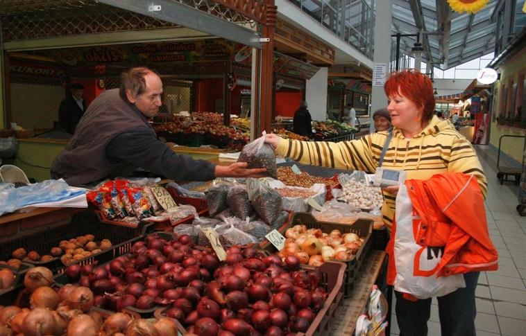 Továbbra is zavartalanul üzemel a Búza téri piac