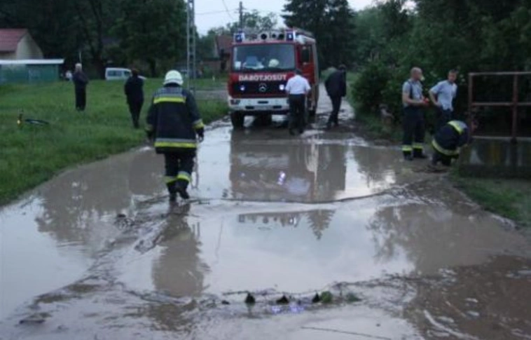 Felhőszakadás utáni károk