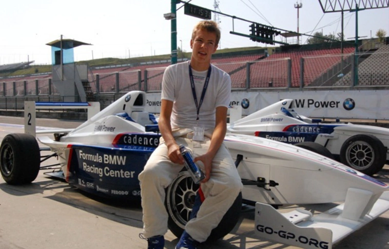 Magyar tehetség a Formula BMW kapujában