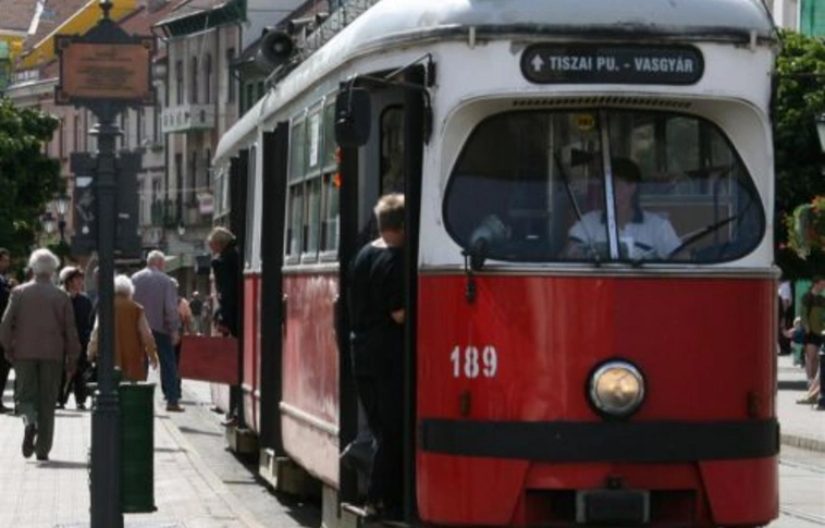 Ismét jár a 2-es a Vasgyárba