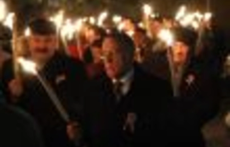 Múzeumi beszélgetés, fáklyás felvonulás