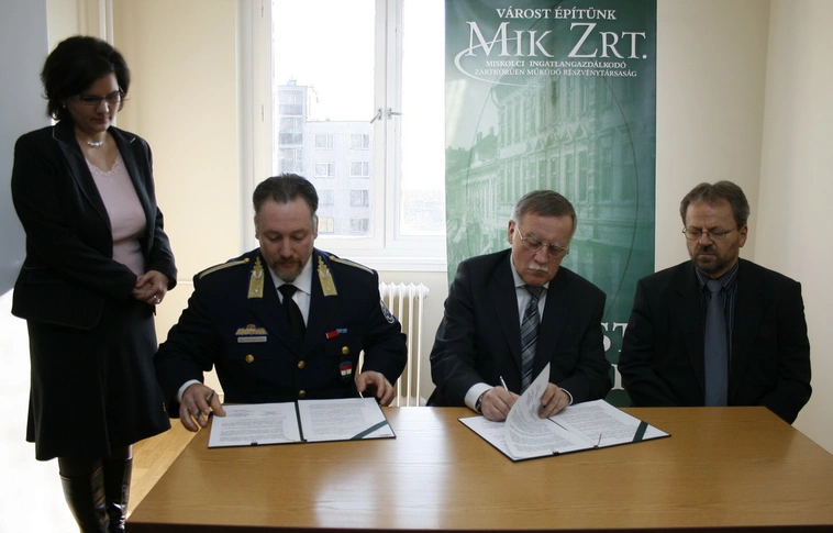 Megkapta a rendőrség az első lakásokat