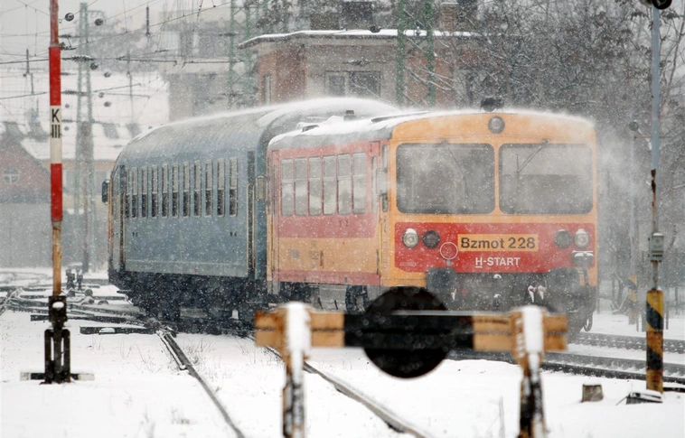 MÁV: több vonat ma sem indul el