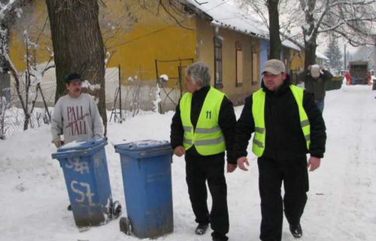 Mérlegen a településőrök