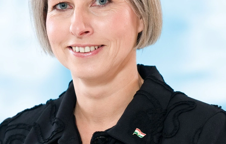 Nyugdíjvita: aláírást gyűjt a Fidesz