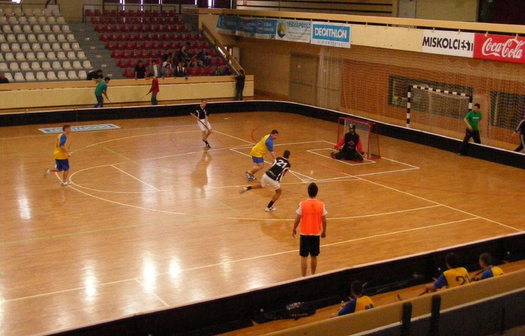 Floorball-nap a Zrínyiben
