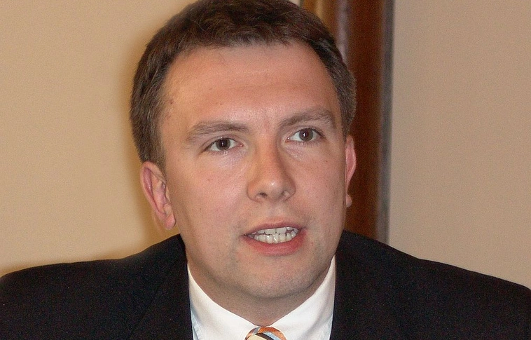 Fideszes indítvány és interpelláció
