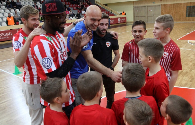 Mikulás sportnapot tartott a DVTK