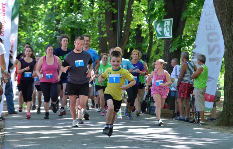 Futóversennyel rajtolt a miskolci olimpiai rendezvény – rengeteg program a családi fesztiválon