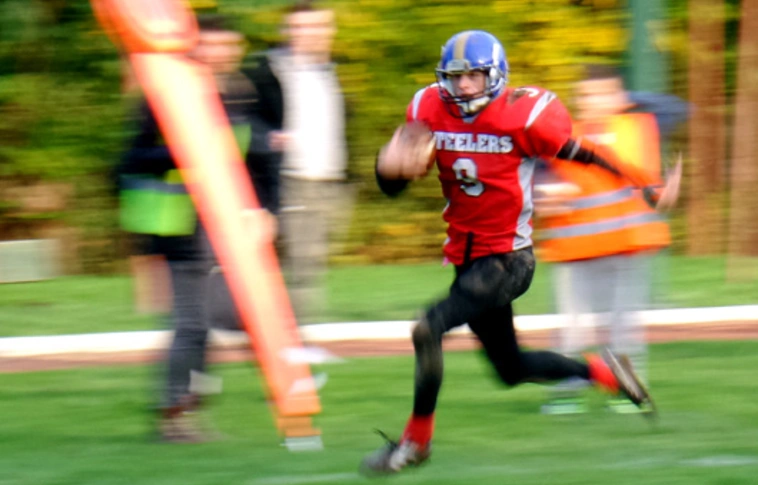 Hazai pályán szenvedett vereséget a Steelers junior, de így is a négy között