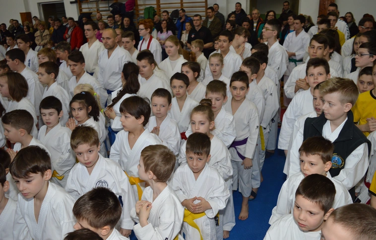 Hagyomány lett a karate Szirmabesenyőben