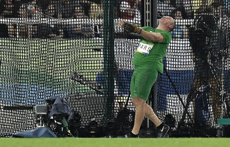 Pars a hetedik kalapácsvetésben