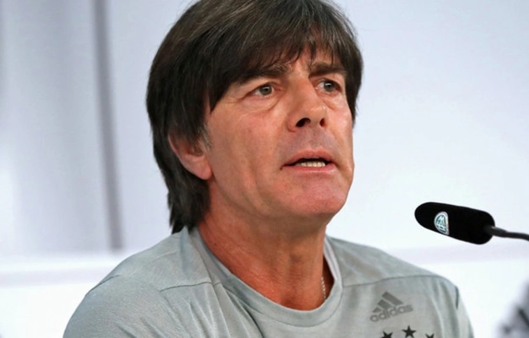 Löw büszke fiatal játékosaira, Conte szerint emelt fővel távozhatnak