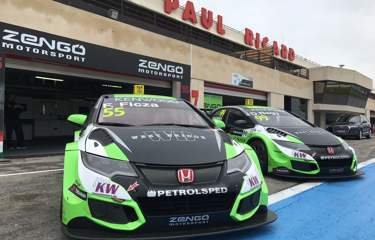 Nagyon zöld – itt vannak a Zengő Motorsport új autói!